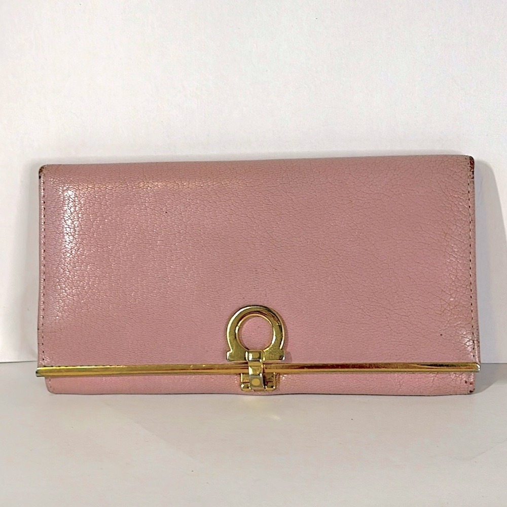 36 Salvatore Ferragamo Pink Long Bifold Leather Wallet Gold Snap Closure